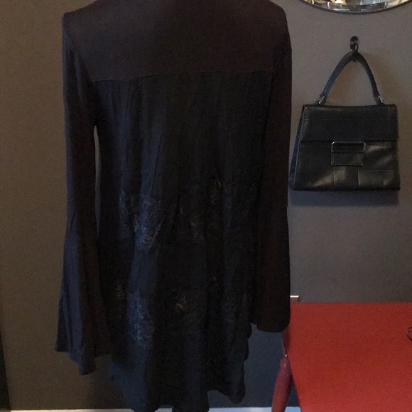Olivia & Grace Lace Back Bell Sleeved Top - Picture 5 of 6